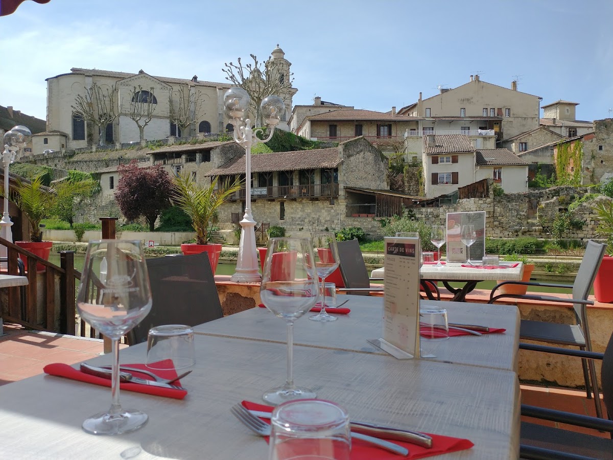 Les Terrasses Du Petit Nerac, Chambres Et Restaurant